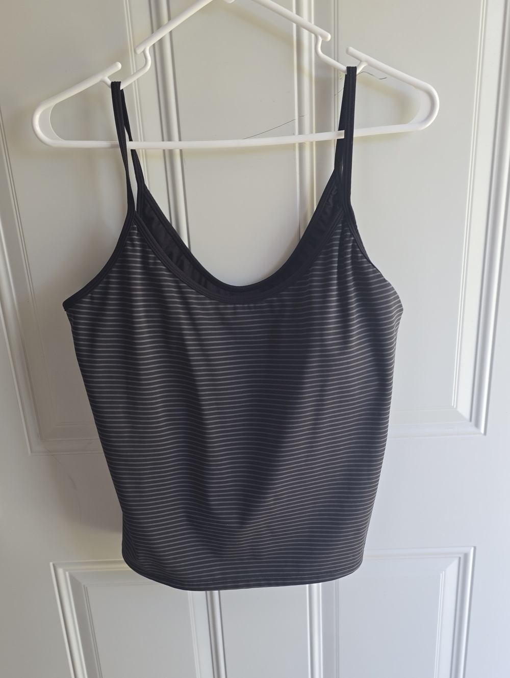 HALARA Black and Gray Striped Scoop Neck Cami